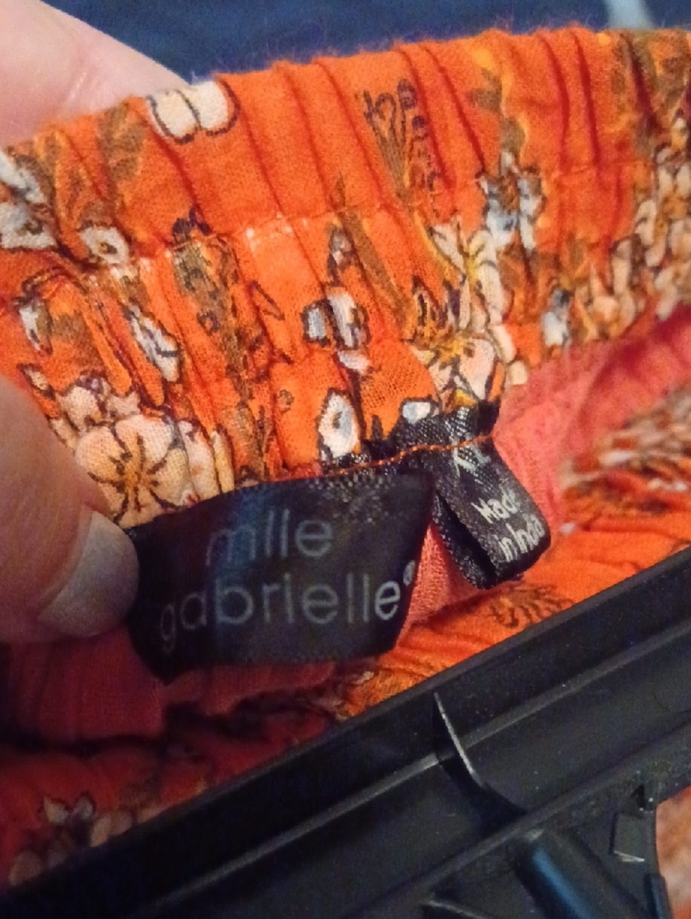 << Mlle Gabrielle Orange Floral Tiered Maxi Skirt - Picture 5 of 10